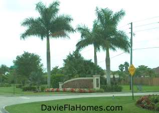 Laurel Oaks in Davie Florida - entrance