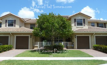 Townhouses at Villas of Rolling Hills in Davie, FL